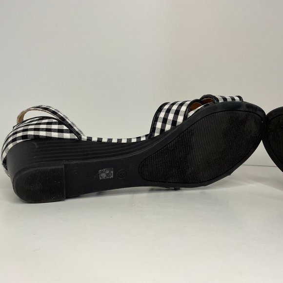 Diba VTG inspired Heels - Picture 4 of 7